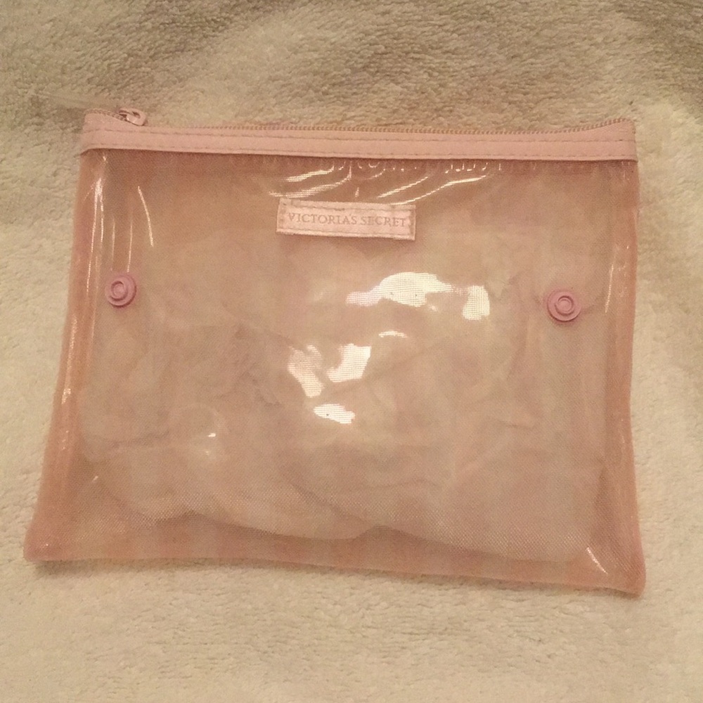 NWOT Victoria’s Secret Cosmetic Bag